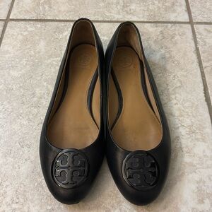 Tory Burch ballet flats. Size 7. Good condition.